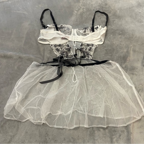 NEW Victoria’s Secret very sexy Wicked Embroidered Babydoll lingerie 4363 - Picture 10 of 11